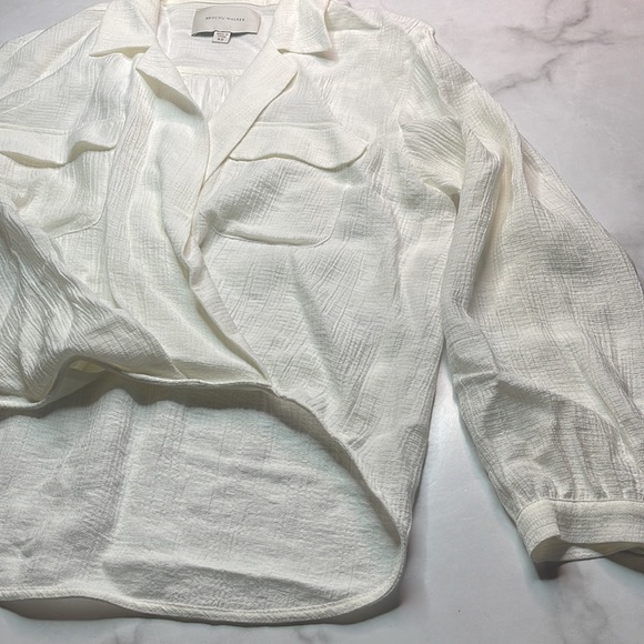 Brochu Walker Cream Crossover Blouse - Picture 6 of 6